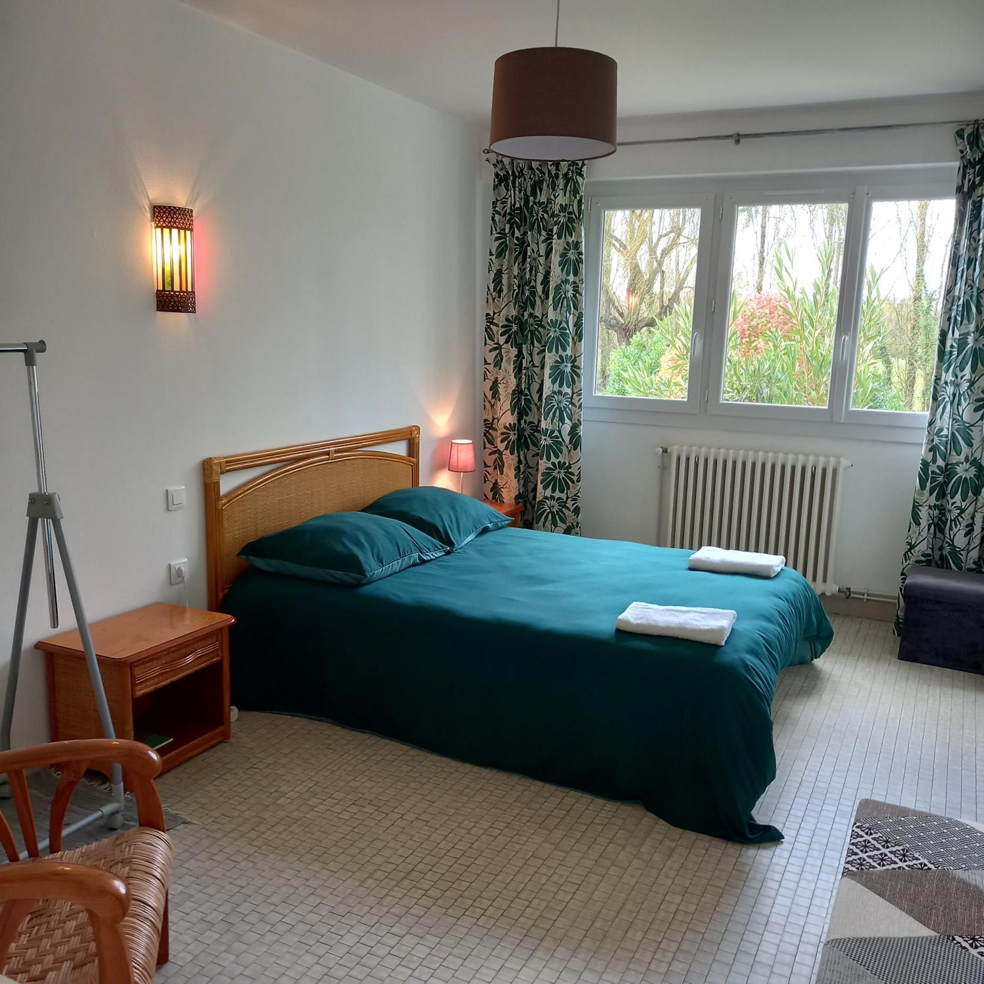 La Gisiere, Chambres D'Hotes 샬랑 외부 사진